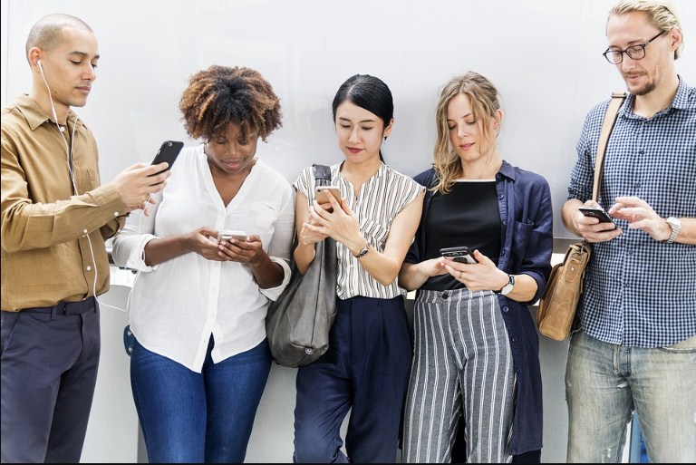 mobile commerce customers