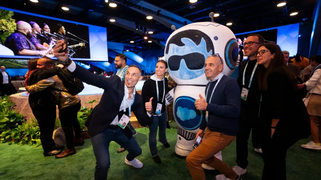 Ways to Attend Dreamforce Virtually